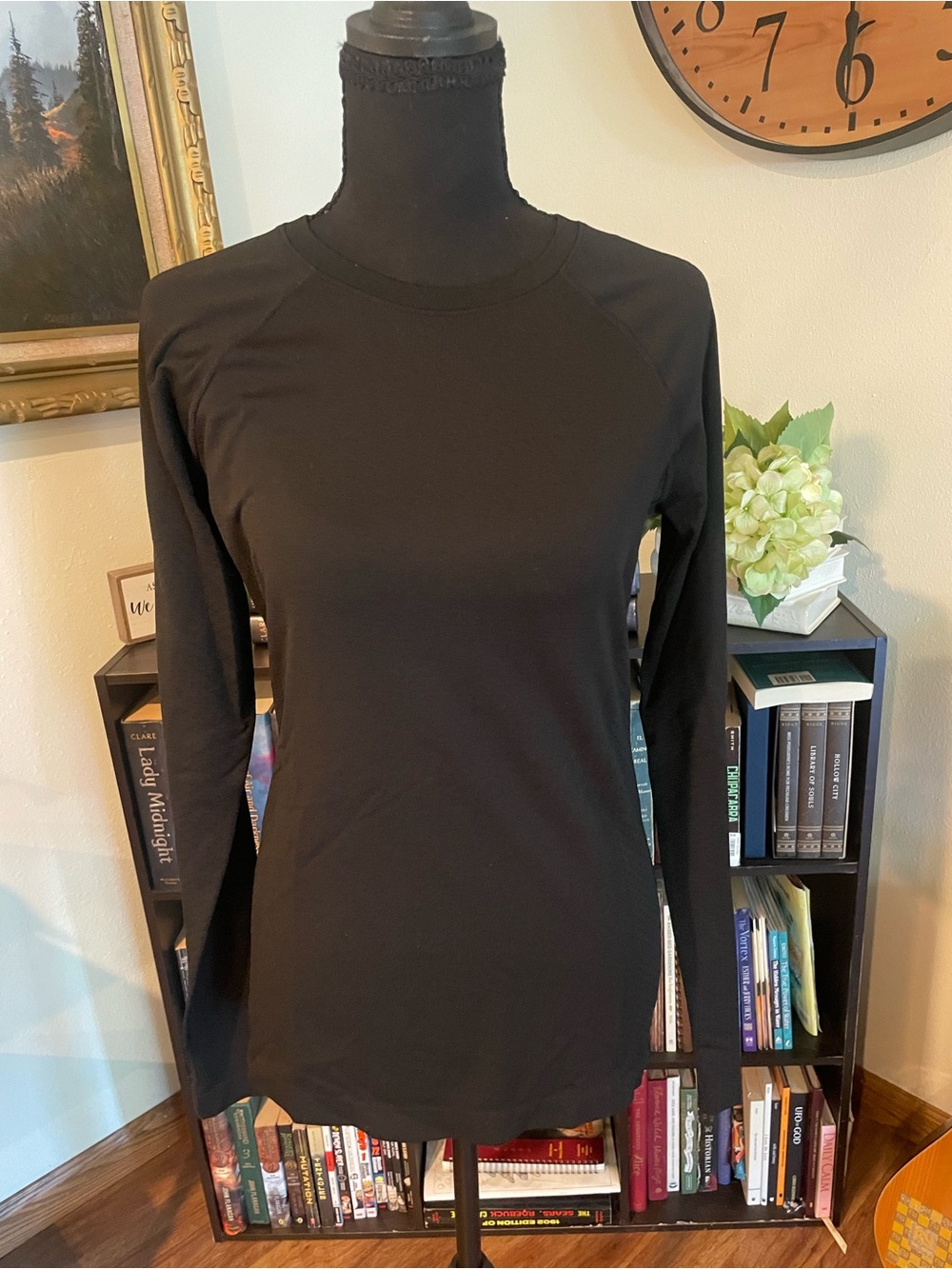 FIGS Black Long-Sleeve Scrubs Top